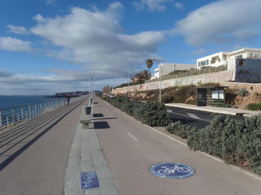 La Plage Vous Appartient - Studio Cabine Vue Mer Apartment Sete Bagian luar foto